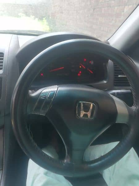Honda Accord 2003 6