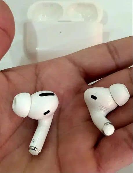 apple airpods pro 1st generation 1