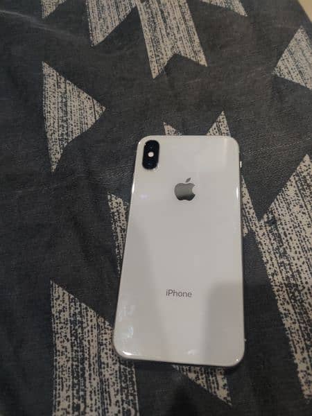 Iphone x 64 GB PTA approved white 9.5/10 5