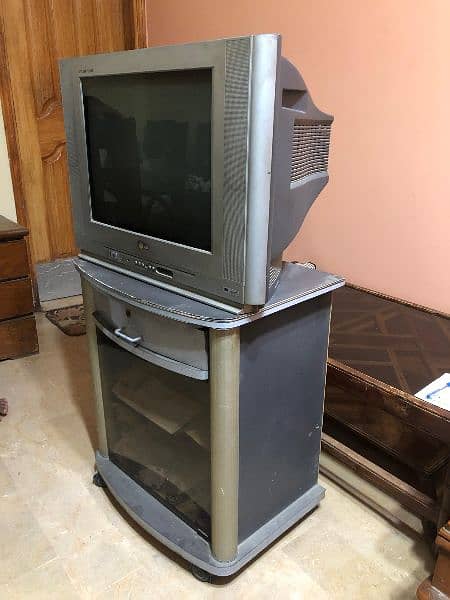 LG tv with tv trolley 4