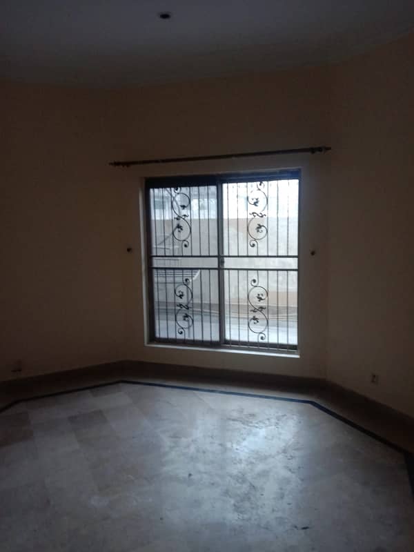10 Marla Lower Portion For Rent In Wapda Town Phase 1 Very Hot Location Near To Park Mosque And Market 10