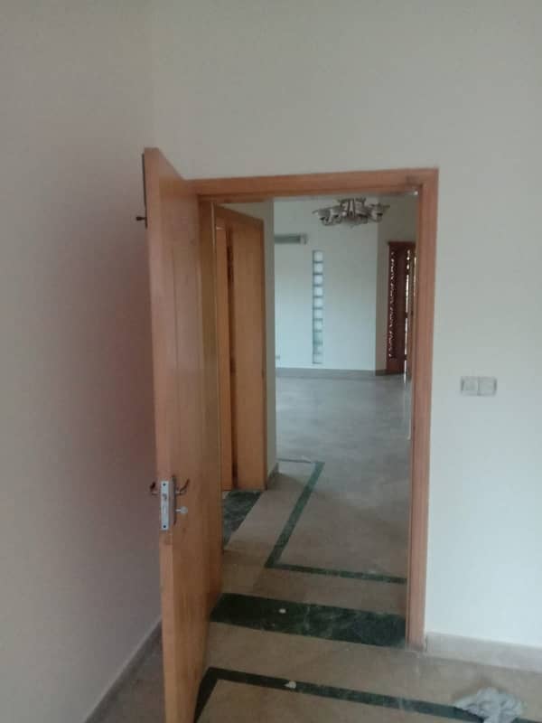 10 Marla Lower Portion For Rent In Wapda Town Phase 1 Very Hot Location Near To Park Mosque And Market 12