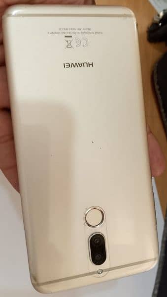 Huawei met 10 lite  4gb  64gb 0