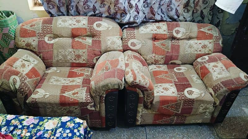 5 seater solid sofa for sale 1