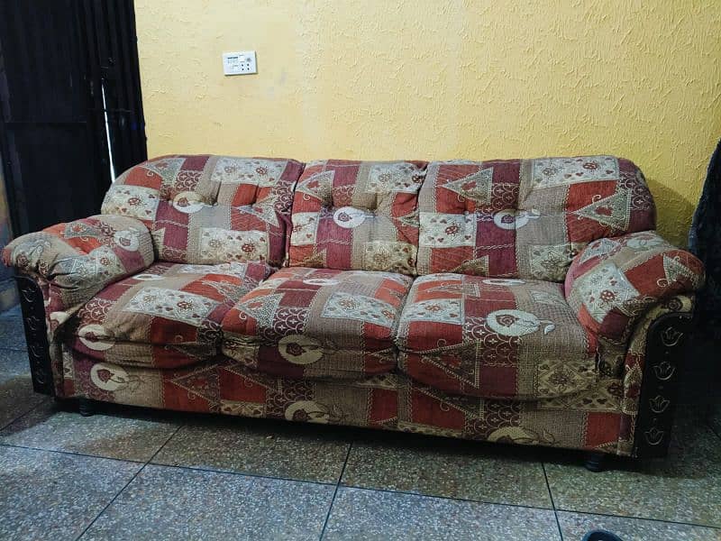 5 seater solid sofa for sale 2