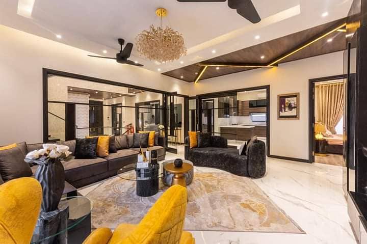 EYE CATCHING MAZHAR MUNEER DESIGN LUXURIOUS FULLY FURNISHED HOUSE NEAR TO PARK AND MOSQUE 26
