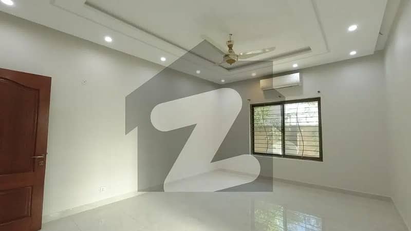 10 Marla Lower Lock Upper Portion For RENT Phase 6 DHA 1