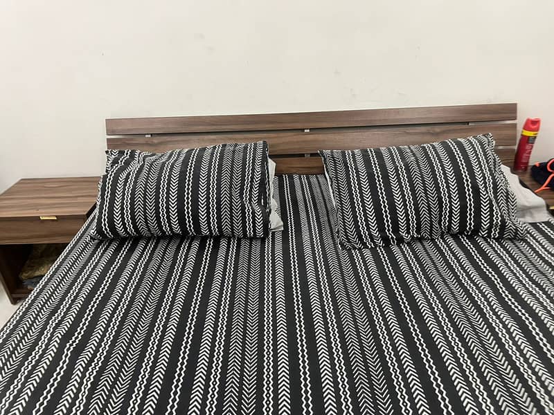Interwood bed with mattress 1