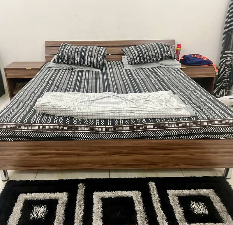 Interwood bed with mattress 2