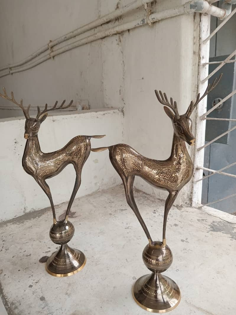 Beautiful Brass material Show Pieces (Deer & Swan) 2