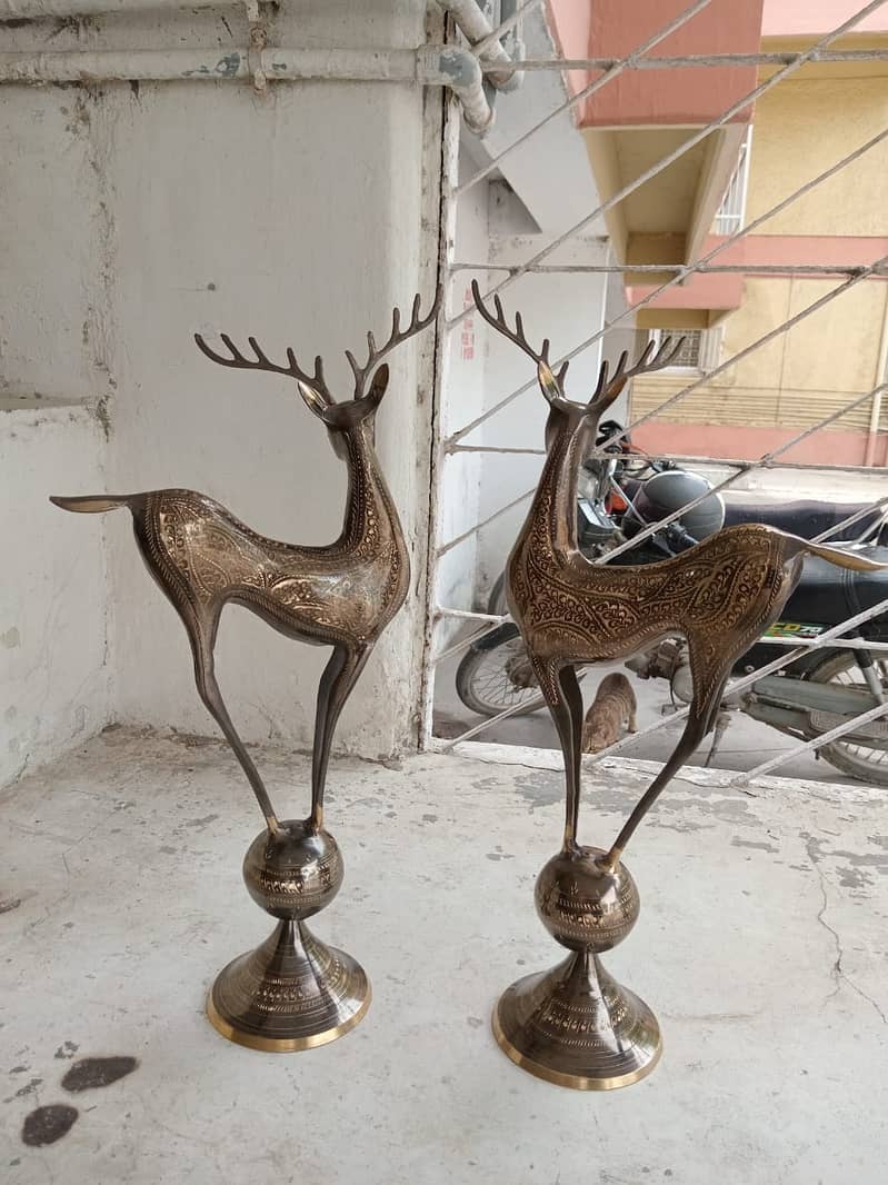Beautiful Brass material Show Pieces (Deer & Swan) 3