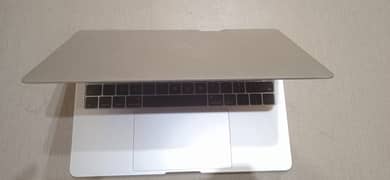 Macbook Pro 2016 Available for Sale in 10/9.5 Condition