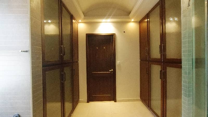 One Kanal Beautiful Luxurious Full House For Rent in DHA Phase 4 DD Block Lahore 22