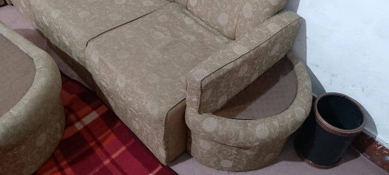 sofa for sale 6 seater urgent 3