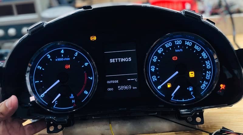 Toyota Corolla Altis Speedometers 6