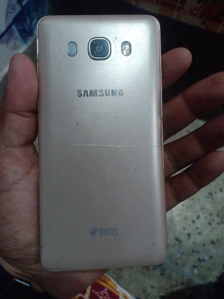 Samsung J5 2016 1
