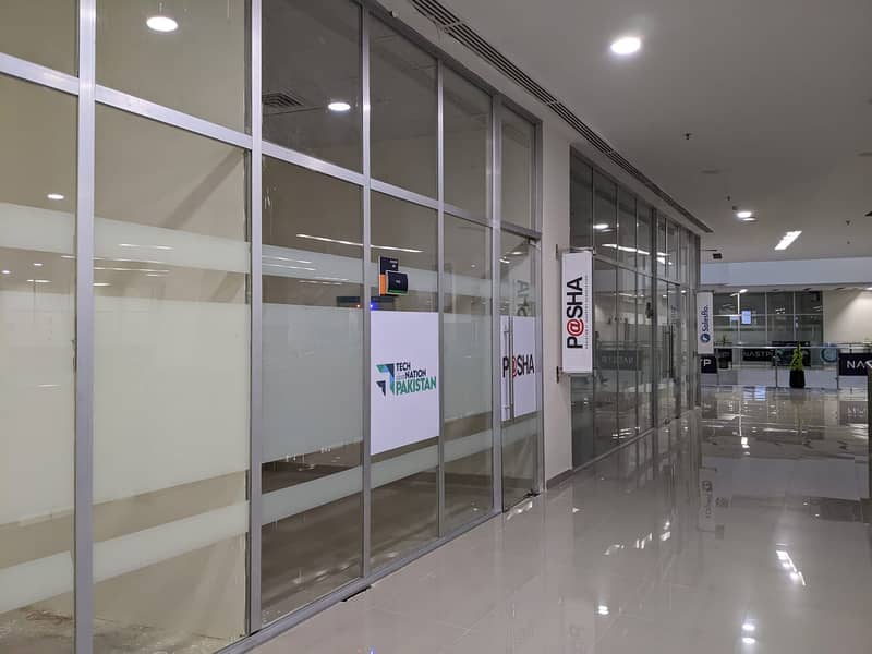 Aluminum office partitions / Glass office cabins / office glass doors 2