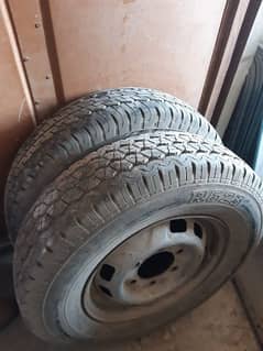 2 tyre or rim 185. R. 14. no puncher 0
