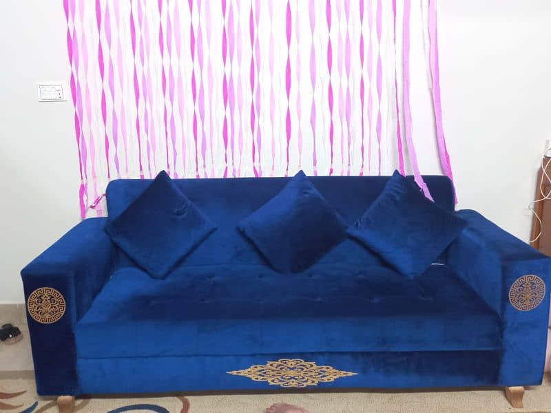 Blue colour sofa set with pure molty foam in excellent condition 2