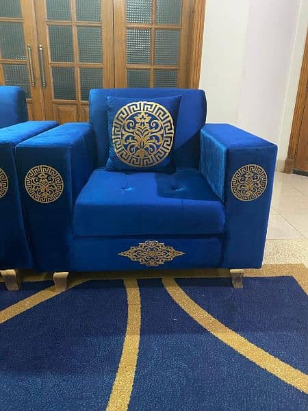 Blue colour sofa set with pure molty foam in excellent condition 5