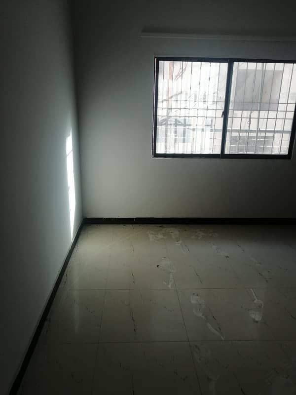 1800 sq. ft Beautiful Flat available for rent 13