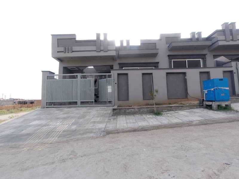 Corner 1250 Square Feet Spacious House Is Available In Jinnah Gardens Phase 1 For Sale 0