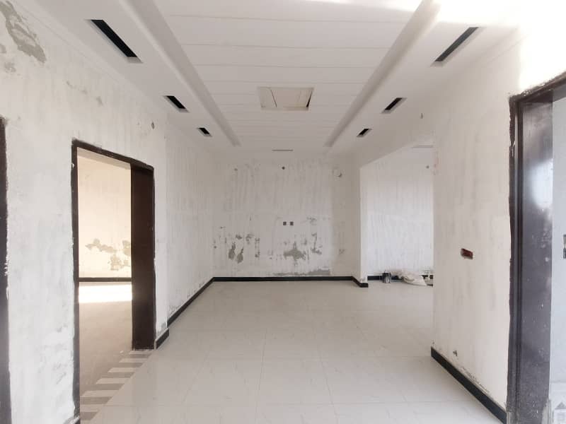 Corner 1250 Square Feet Spacious House Is Available In Jinnah Gardens Phase 1 For Sale 8