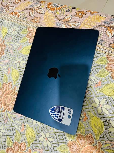 Macbook Air M 2. . 1