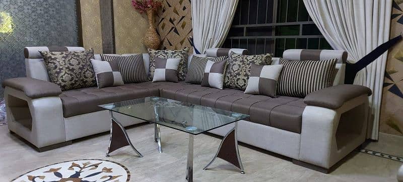 "Comfortable and stylish sofa set for Sale 9