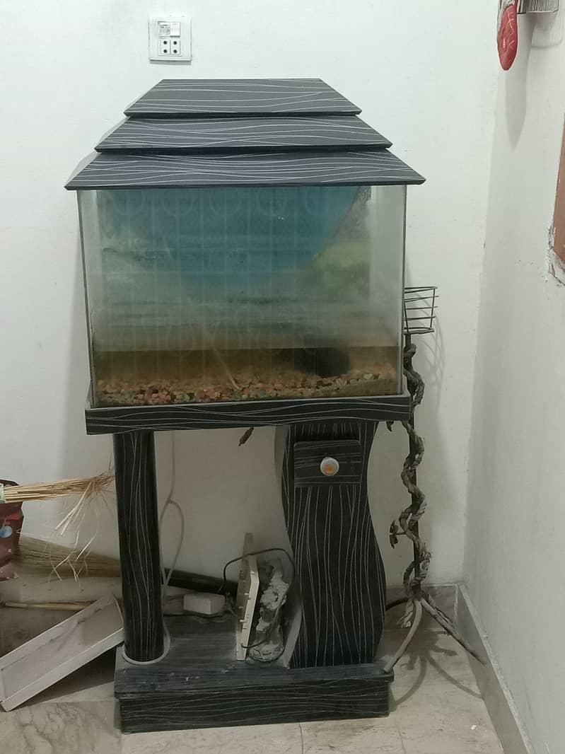 Fish aquarium for sale 0