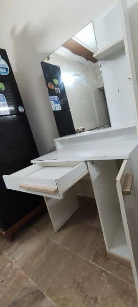 stylish computer table with mirror 8