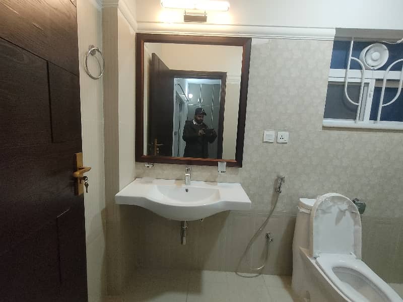 Brand New Luxury Flat Available For Sale in Askari-01 Lahore Cantt. 21