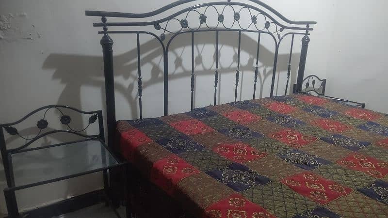 Iron bed set with 2 side tables 1