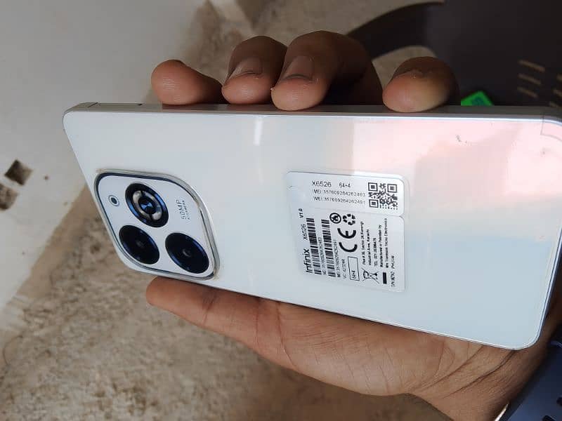 Infinix smart 8plus / for sell 5