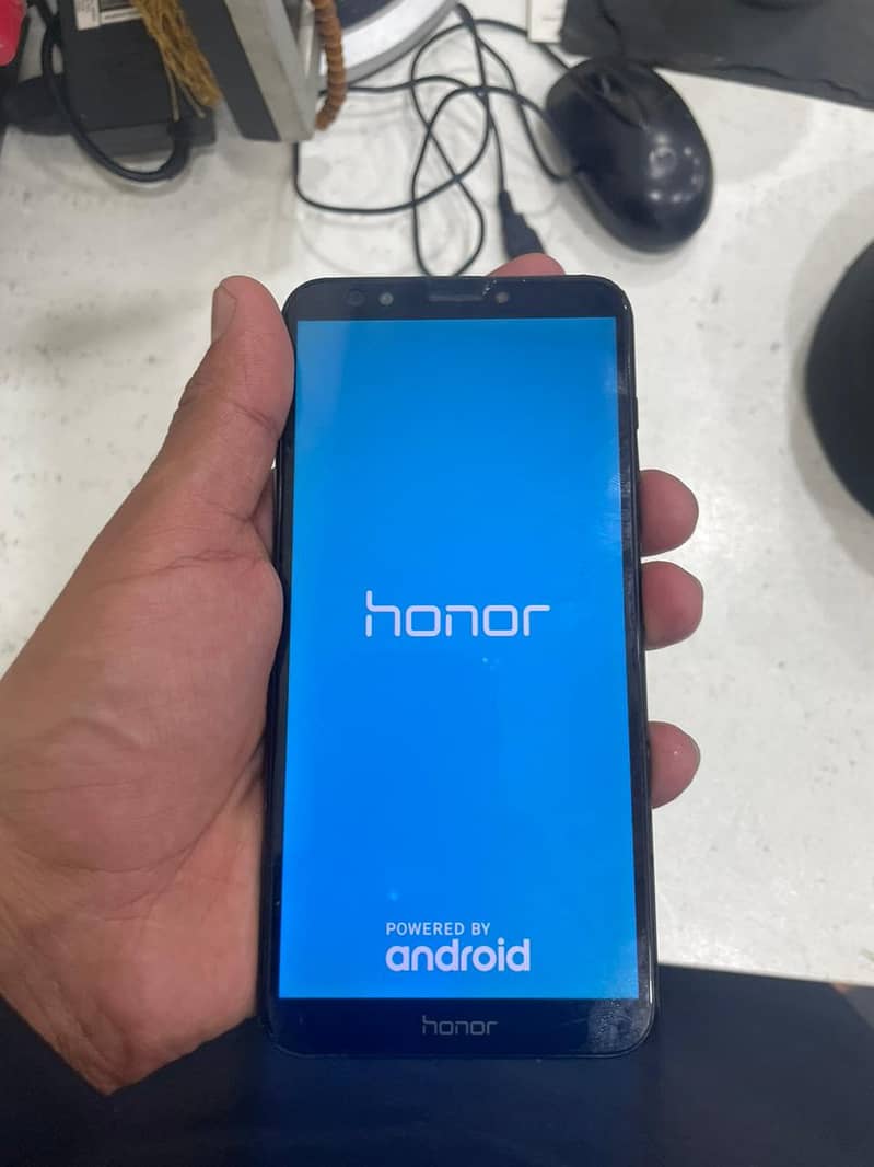 Honor 7c mobile Panel 0