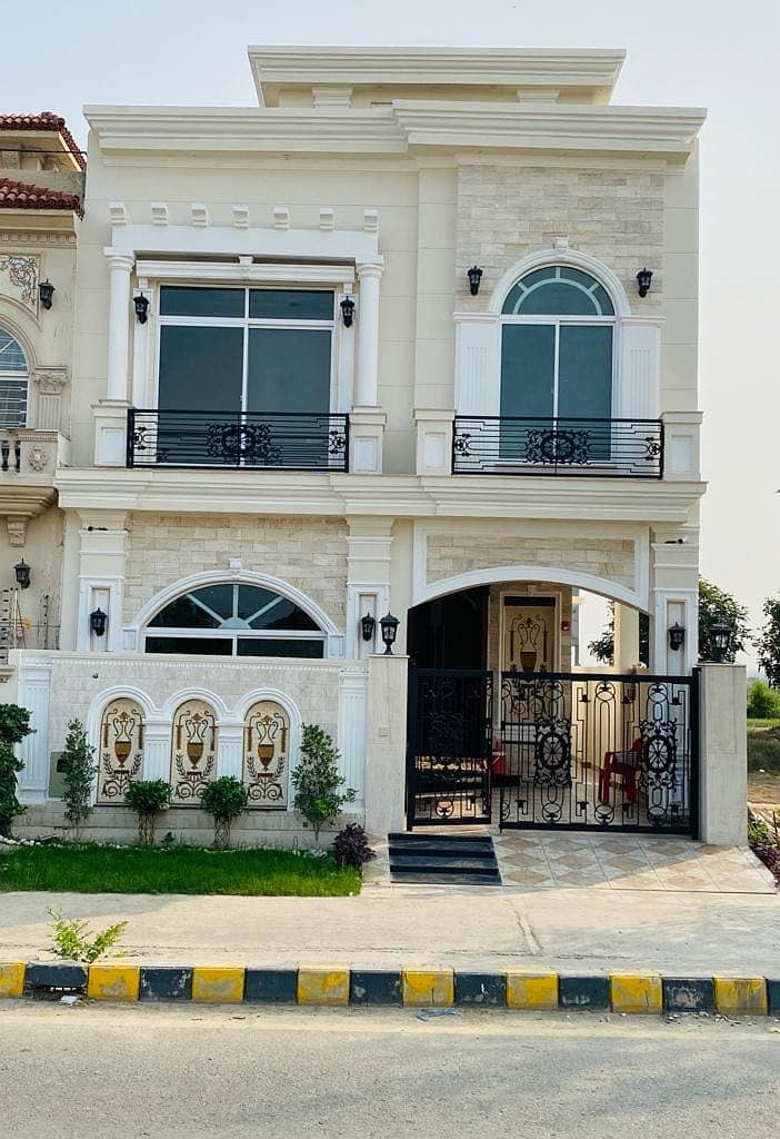 3 Beds Spanish House Surrounded By By Houses Main 100 Ft Road Near Askari 11 5