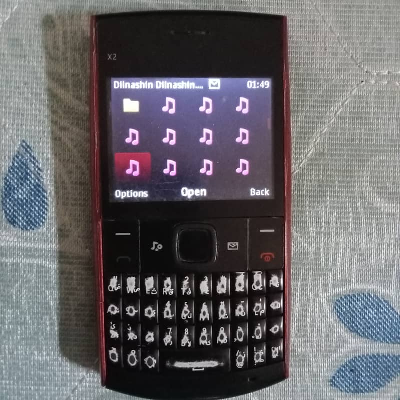 Nokia x2-01 9