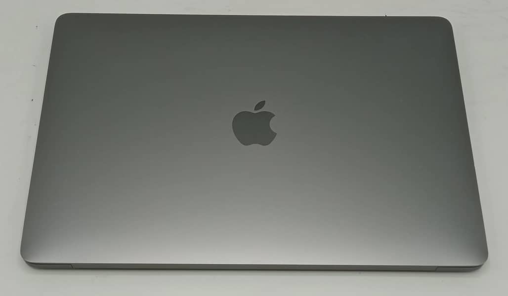 MacBook Pro 2020 i7 16GB/512GB 13 Inch Core i7 MacBook 10/10 Condition 1