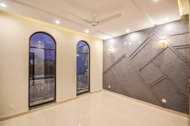 Extraordinary Design 3 Beds Brand New 5 Marla House for Sale in DHA 9 Town 1