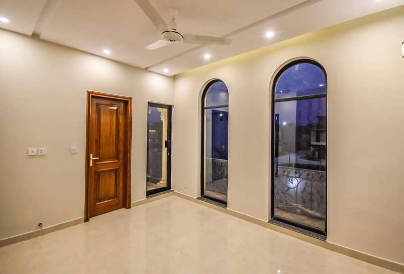 Extraordinary Design 3 Beds Brand New 5 Marla House for Sale in DHA 9 Town 2