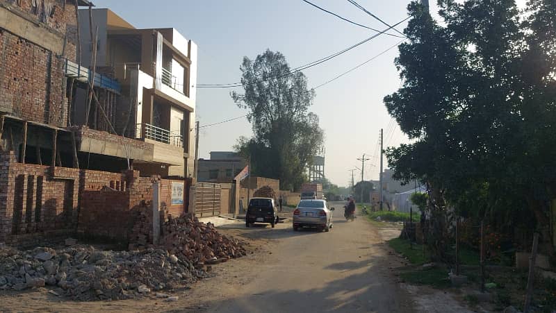 15 Marla Paid Location Near Park Mosque Market And Main Road Plot For Sale. 4