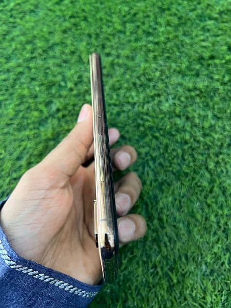 i phone xs max PTA Approved 64gb 2