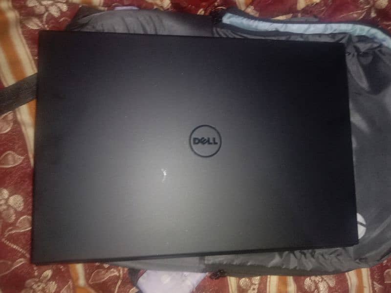 dell touch screen 8gb ram 128gb ssdhard i3core 5th generation 2graphic 2