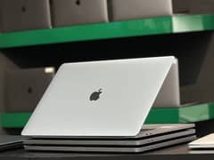 Apple MacBook Pro 2017 Core i7 16GB 1TB (4GB GPU) (6 month warranty) 0
