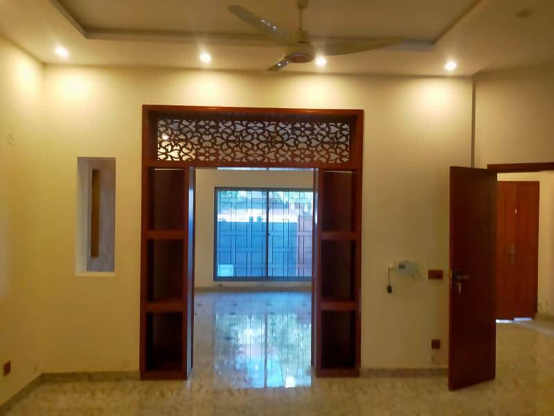 10 Marla House For Sale In Bahria Orchard Phase 1 Central 0