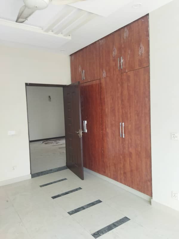 10 marla full house available for rent in pak arab housing scheme Main farozpur road Lahore 2