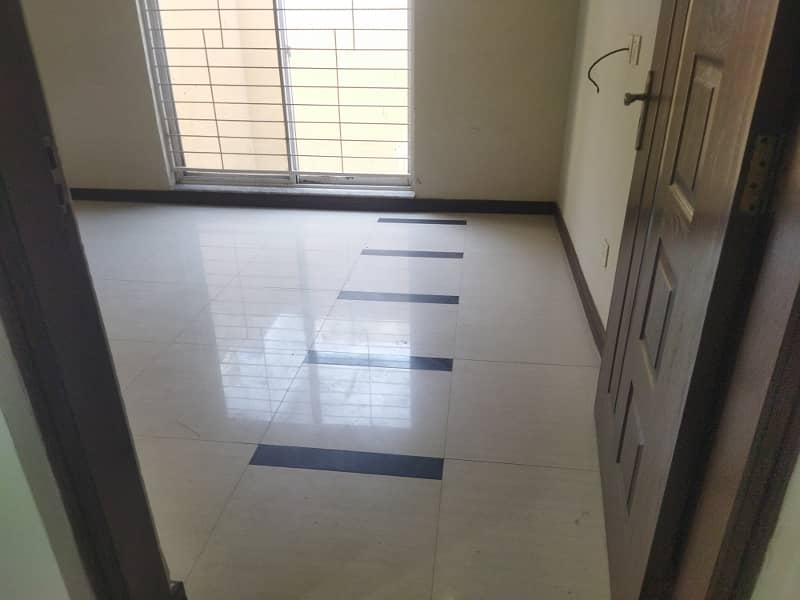10 marla full house available for rent in pak arab housing scheme Main farozpur road Lahore 25