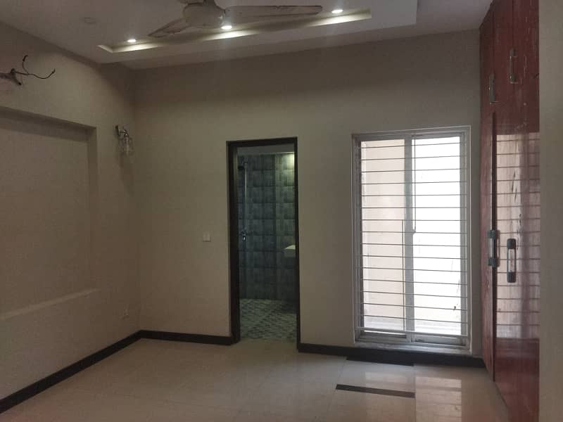 10 marla full house available for rent in pak arab housing scheme Main farozpur road Lahore 31