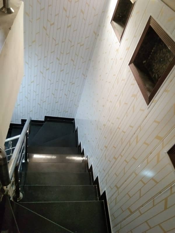 5 Marla Used House For Sale In Block CC Sector D Bahria Town Lahore 2