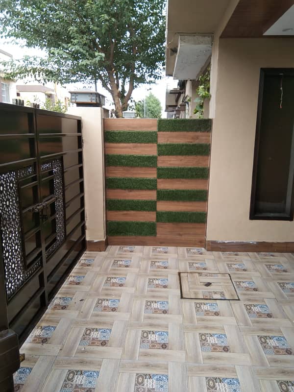 5 Marla Used House For Sale In Block CC Sector D Bahria Town Lahore 12